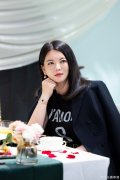 李湘年轻时的最美照片，她那么胖为什么不减肥？