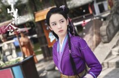 周也为什么被称为小章子怡，她和周迅是什么关系？