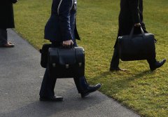 核弹手提箱是什么原理，为什么美国总统要带核弹手提箱